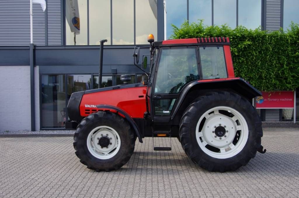 Traktor a típus Valtra 6300, Gebrauchtmaschine ekkor: Borne (Kép 1)