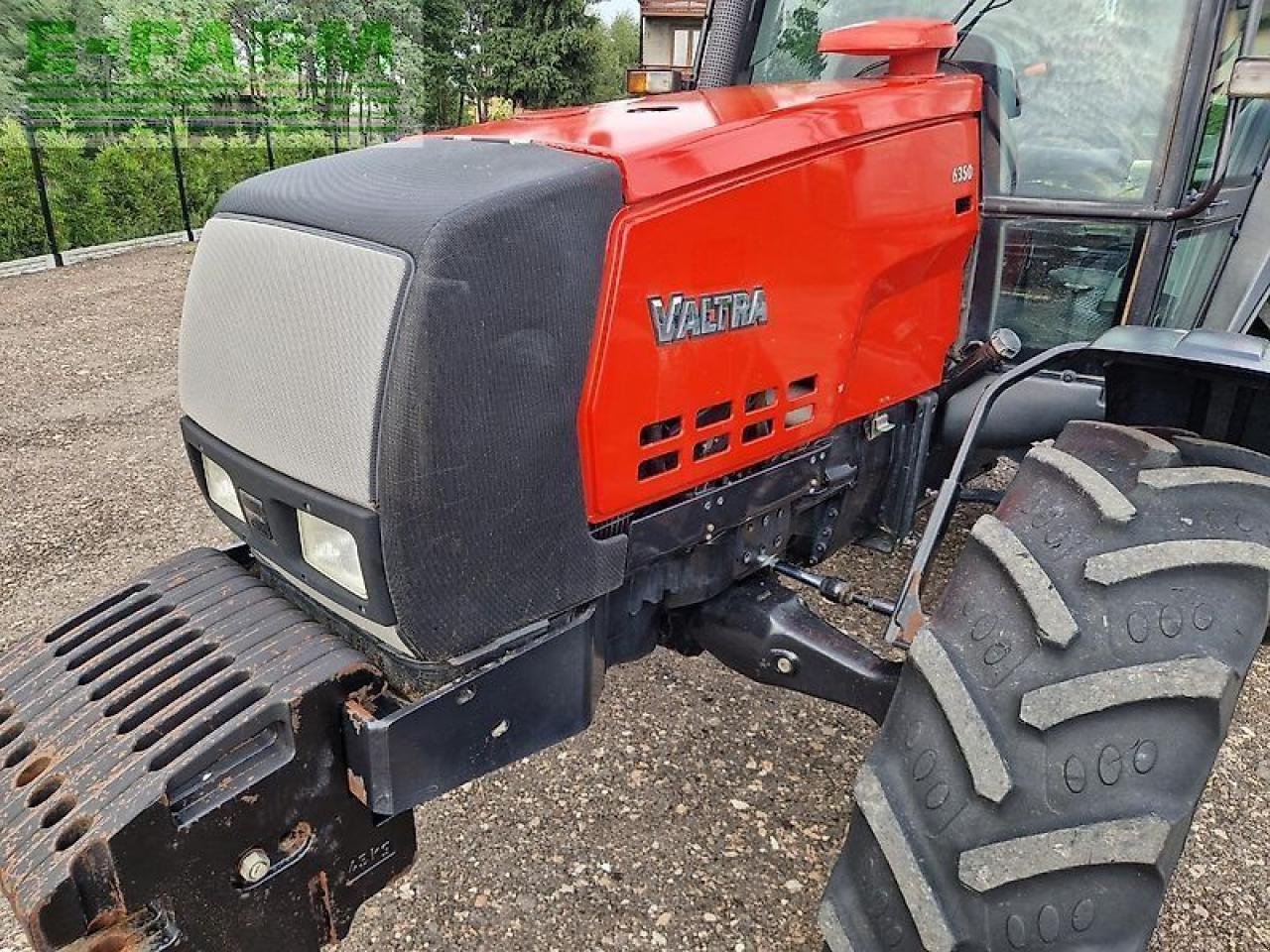 Traktor typu Valtra 6350, Gebrauchtmaschine v ZELOW (Obrázek 2)