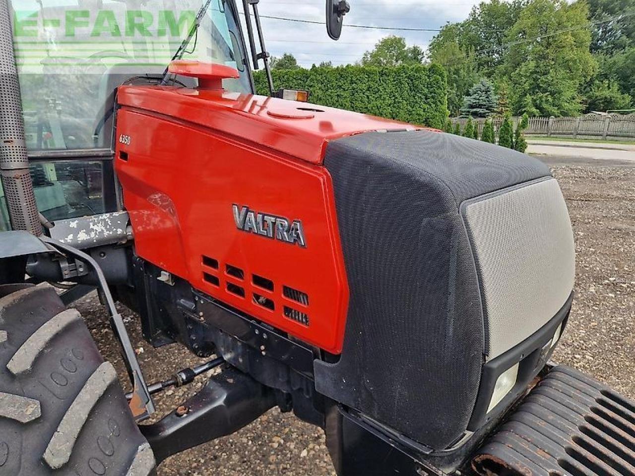 Traktor typu Valtra 6350, Gebrauchtmaschine v ZELOW (Obrázek 4)