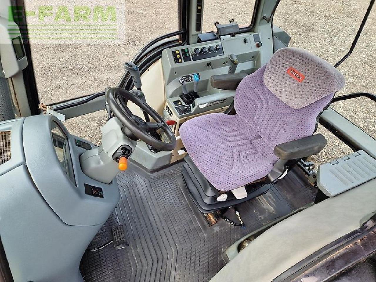 Traktor typu Valtra 6350, Gebrauchtmaschine v ZELOW (Obrázek 10)