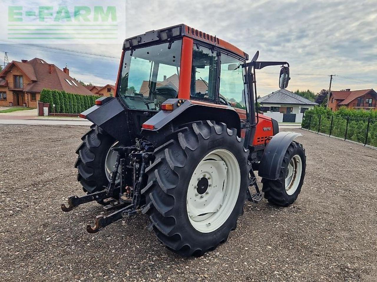 Traktor typu Valtra 6350, Gebrauchtmaschine v ZELOW (Obrázek 22)