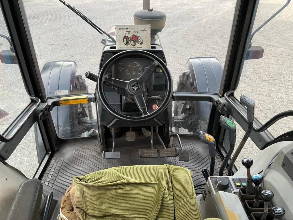 Traktor типа Valtra 6400 mezzo, Gebrauchtmaschine в Marknesse (Фотография 11)