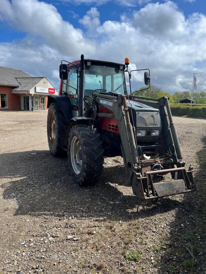 Traktor du type Valtra 6400, Gebrauchtmaschine en Ringkøbing (Photo 1)