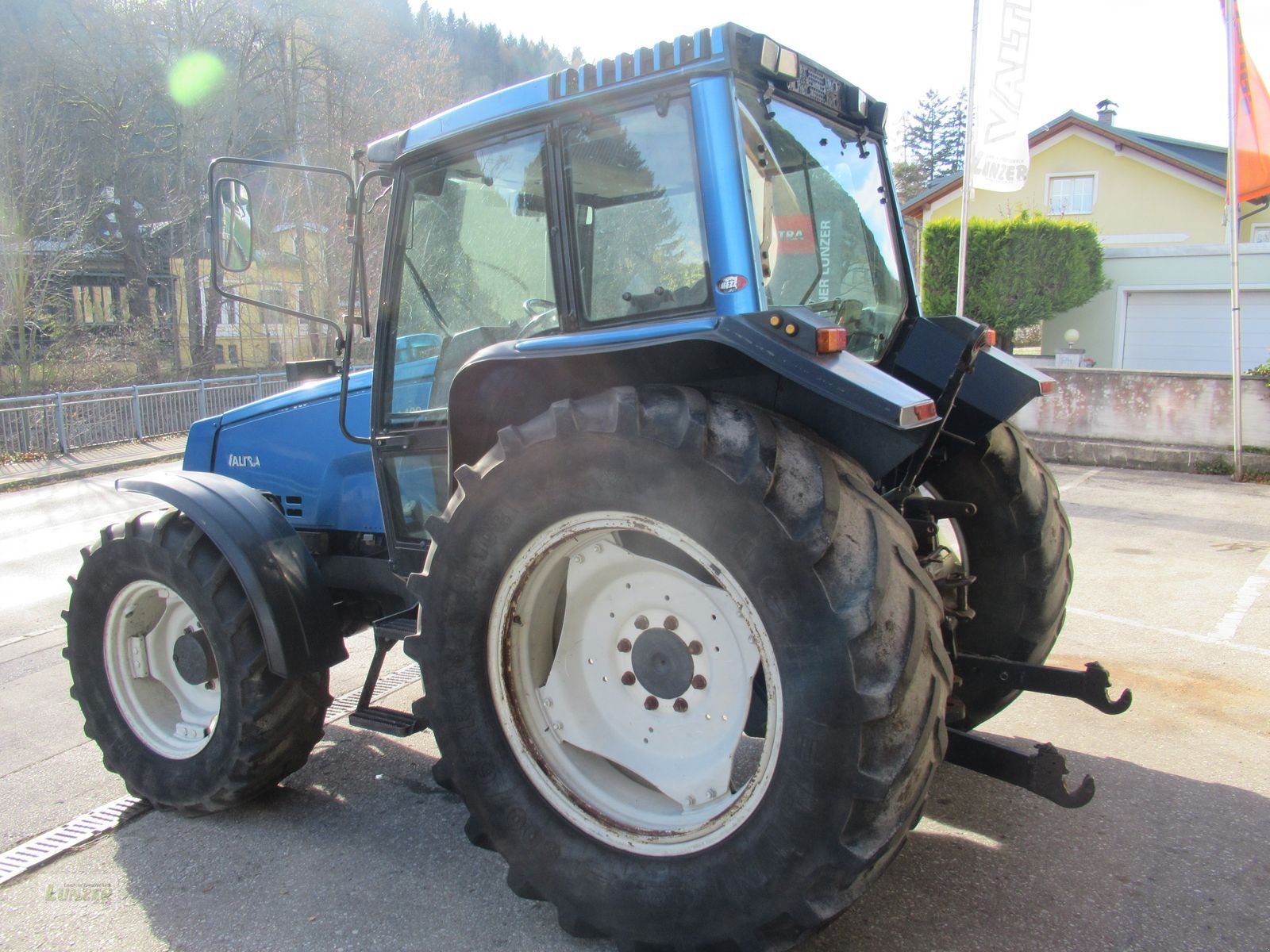 Traktor tip Valtra 6400, Gebrauchtmaschine in Kaumberg (Poză 2)