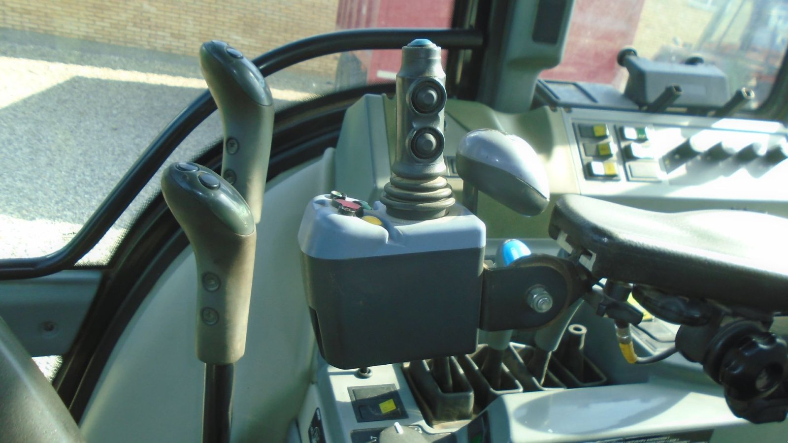 Traktor tipa Valtra 6550 HI TEC / ÅLØ 960 FRONTLÆSSER, Gebrauchtmaschine u Viborg (Slika 7)