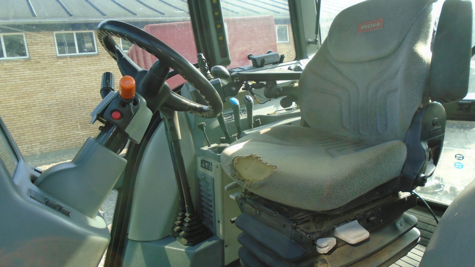 Traktor tipa Valtra 6550 HI TEC / ÅLØ 960 FRONTLÆSSER, Gebrauchtmaschine u Viborg (Slika 6)