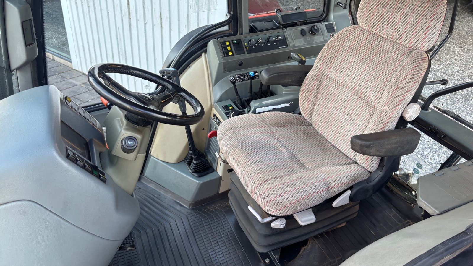 Traktor typu Valtra 6550 HI - TECH, Gebrauchtmaschine w Thorsø (Zdjęcie 16)