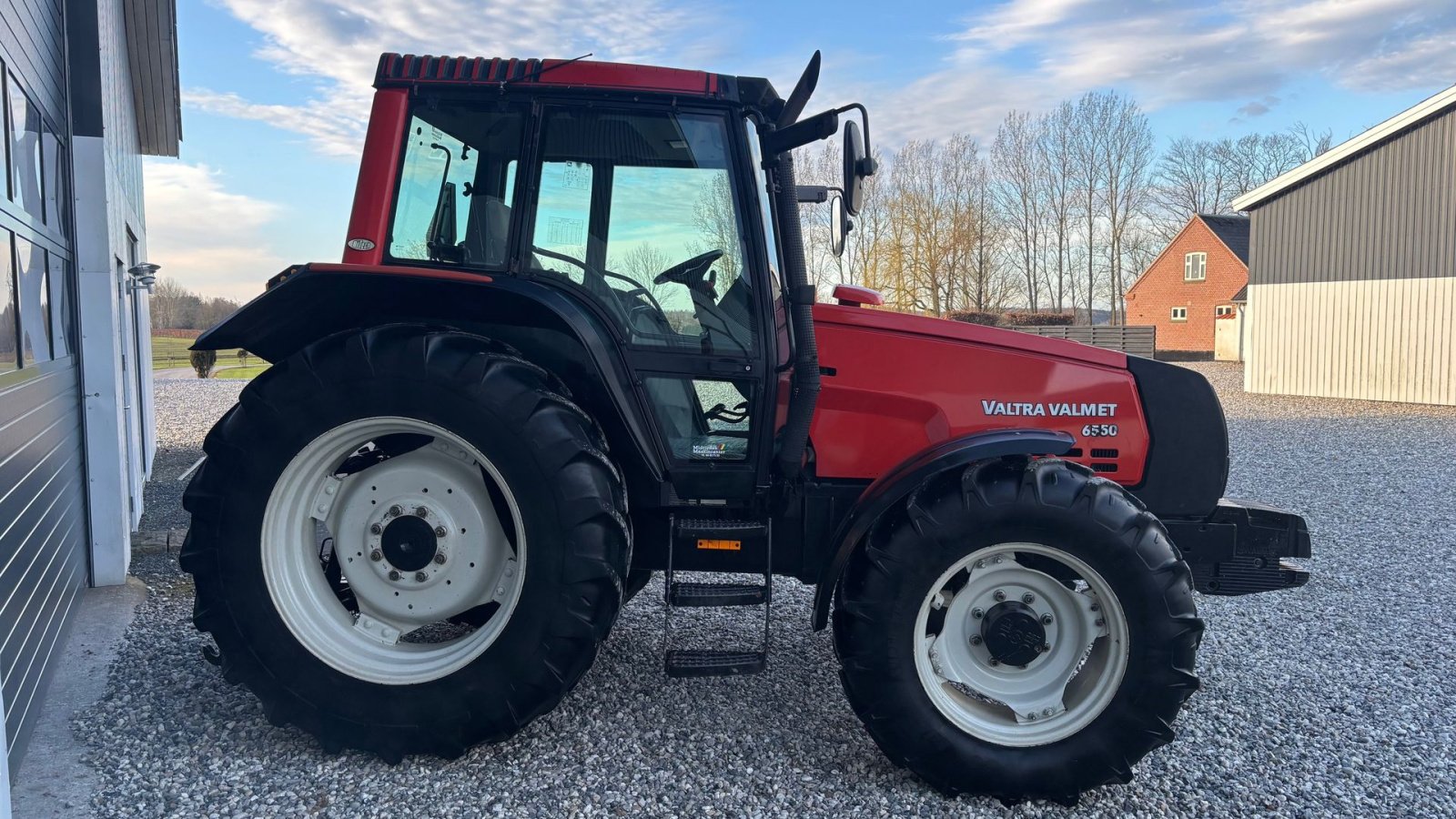 Traktor Türe ait Valtra 6550 HI - TECH, Gebrauchtmaschine içinde Thorsø (resim 8)