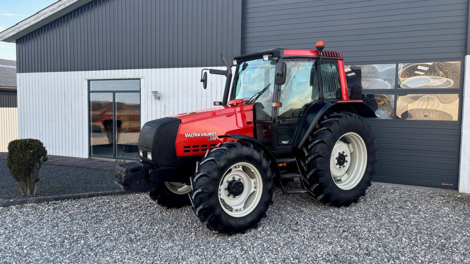 Traktor Türe ait Valtra 6550 HI - TECH, Gebrauchtmaschine içinde Thorsø (resim 1)