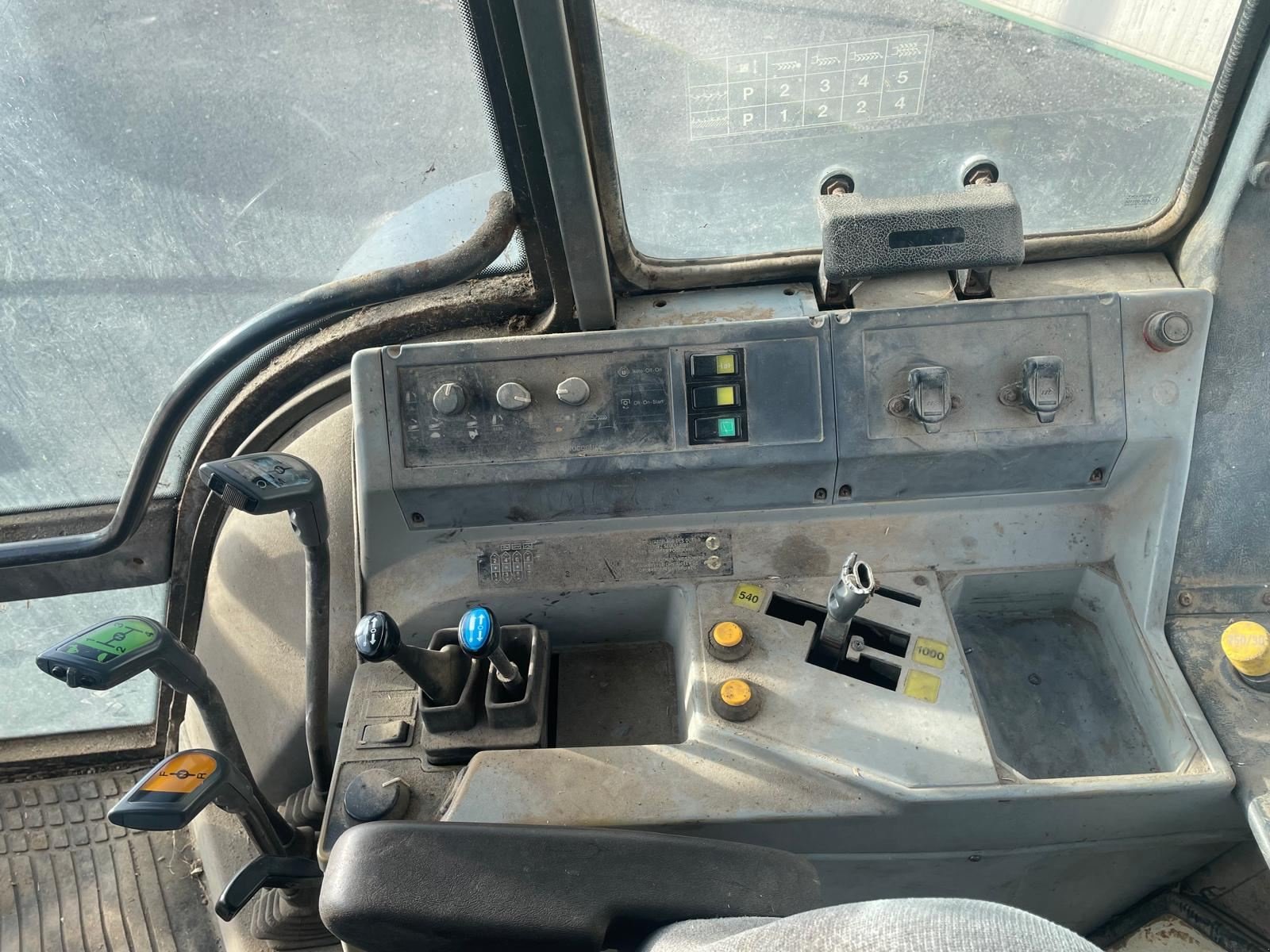 Traktor Türe ait Valtra 6600, Gebrauchtmaschine içinde BOSC LE HARD (resim 9)