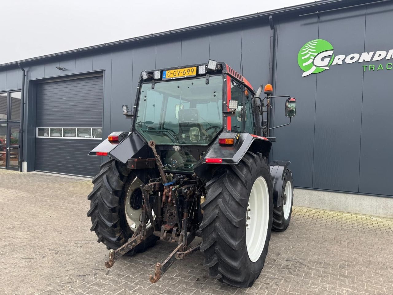 Traktor типа Valtra 6600, Gebrauchtmaschine в Daarle (Фотография 5)