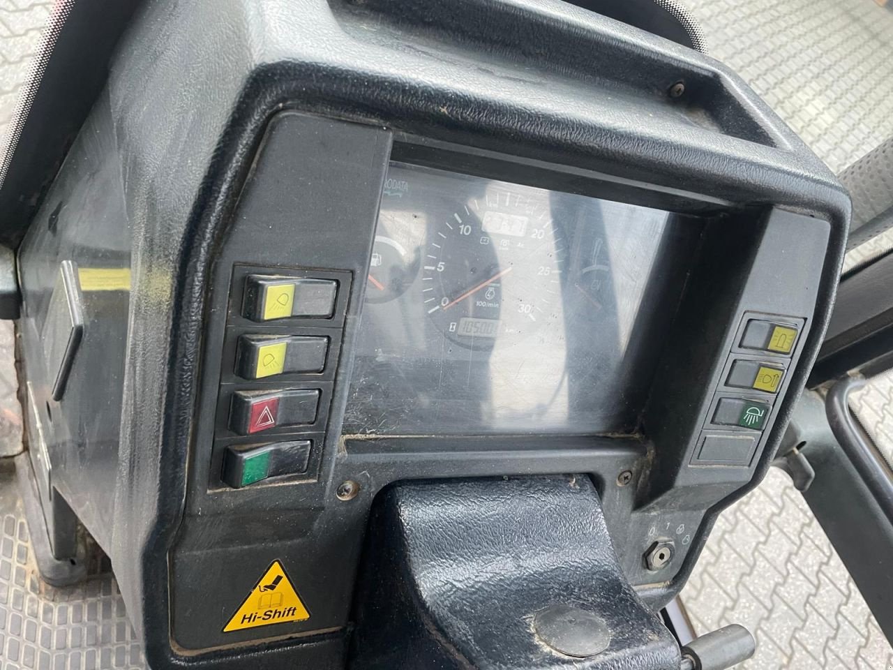 Traktor Türe ait Valtra 6600, Gebrauchtmaschine içinde Roermond (resim 11)