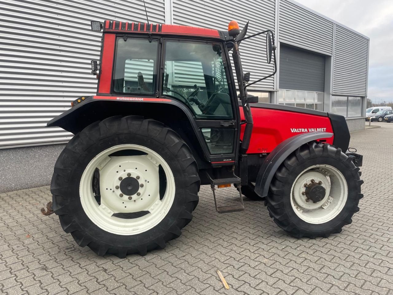 Traktor Türe ait Valtra 6600, Gebrauchtmaschine içinde Roermond (resim 2)
