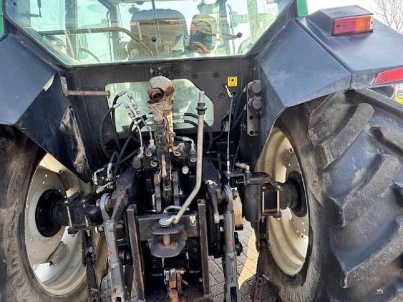 Traktor van het type Valtra 6650 Hitech, FH+PTO, 8265 uur!, Gebrauchtmaschine in Marknesse (Foto 11)