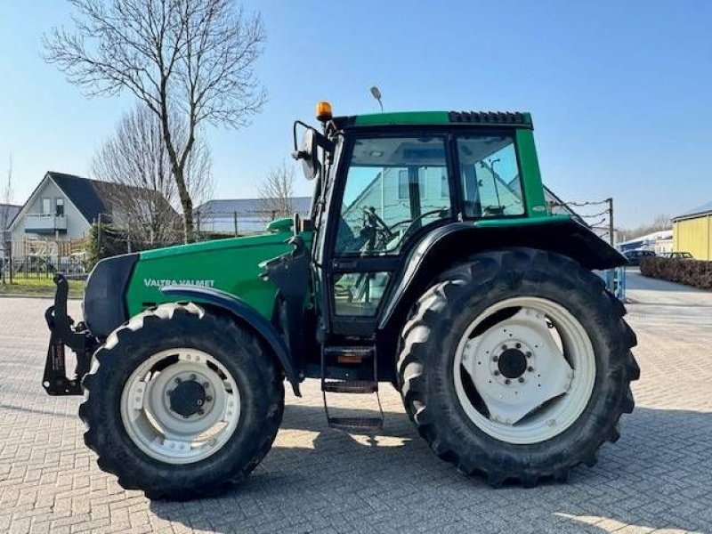 Traktor van het type Valtra 6650 Hitech, FH+PTO, 8265 uur!, Gebrauchtmaschine in Marknesse (Foto 4)