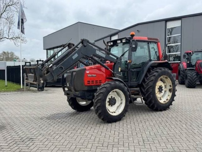 Traktor του τύπου Valtra 6650 Hitech, voorlader, vloeistofkoppeling, Gebrauchtmaschine σε Marknesse (Φωτογραφία 5)