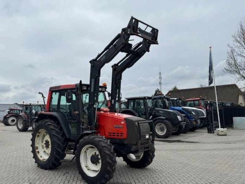 Traktor του τύπου Valtra 6650 Hitech, voorlader, vloeistofkoppeling, Gebrauchtmaschine σε Marknesse (Φωτογραφία 2)