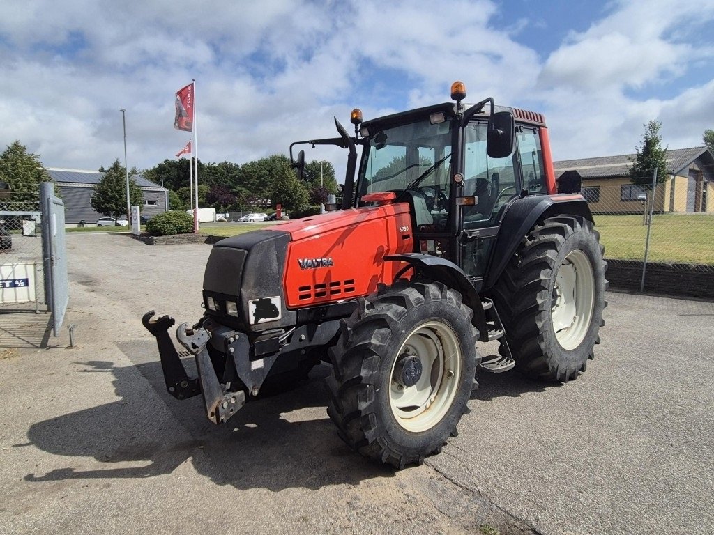 Traktor tipa Valtra 6750, Gebrauchtmaschine u Herning (Slika 3)