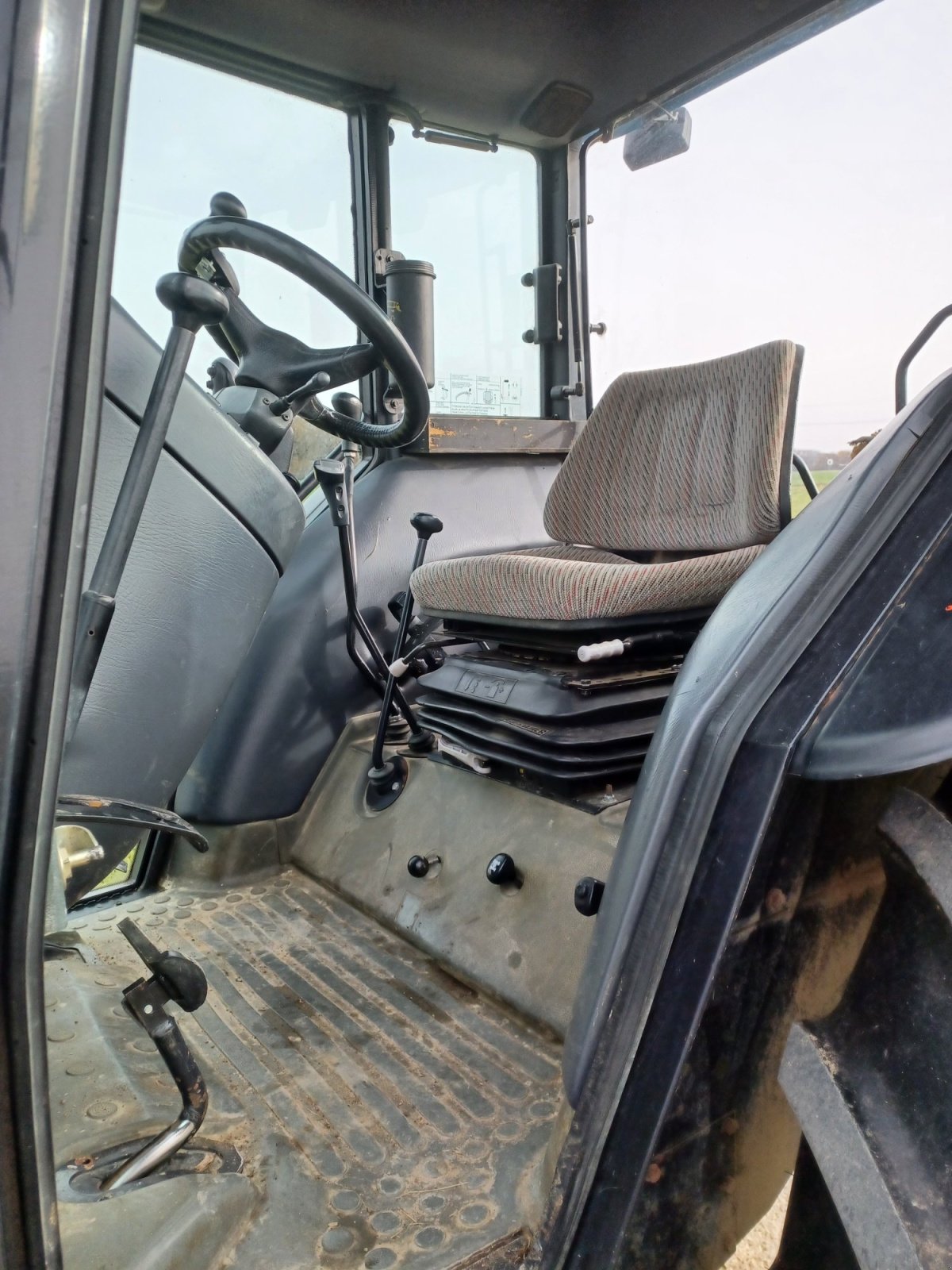 Traktor a típus Valtra 700, Gebrauchtmaschine ekkor: Uffenheim (Kép 8)