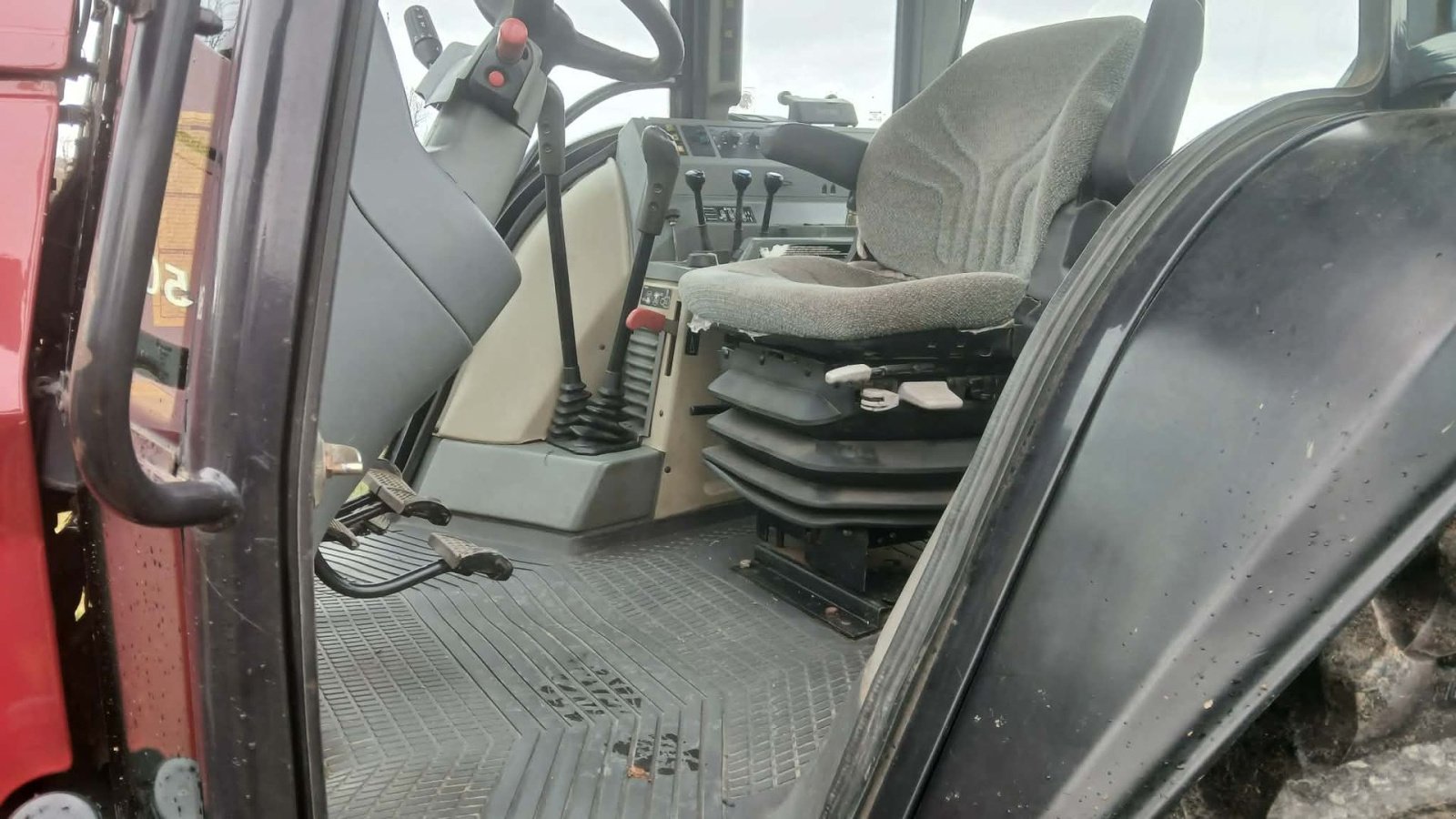 Traktor от тип Valtra 8050 HiTech med frontlift og nye dæk., Gebrauchtmaschine в Vejle (Снимка 6)