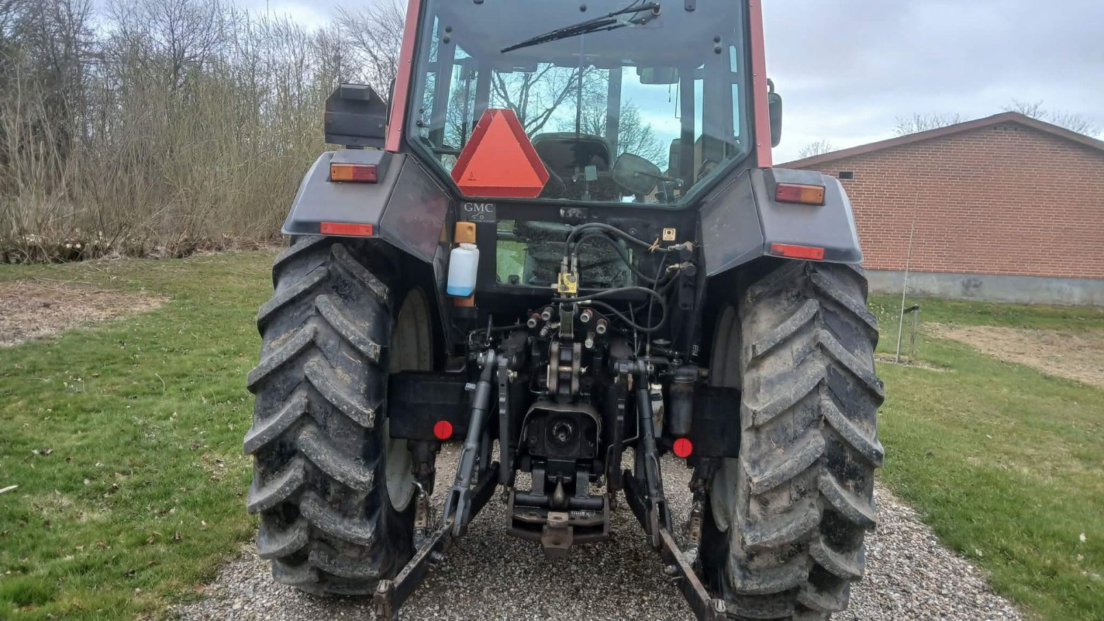 Traktor от тип Valtra 8050 HiTech med frontlift og nye dæk., Gebrauchtmaschine в Vejle (Снимка 4)