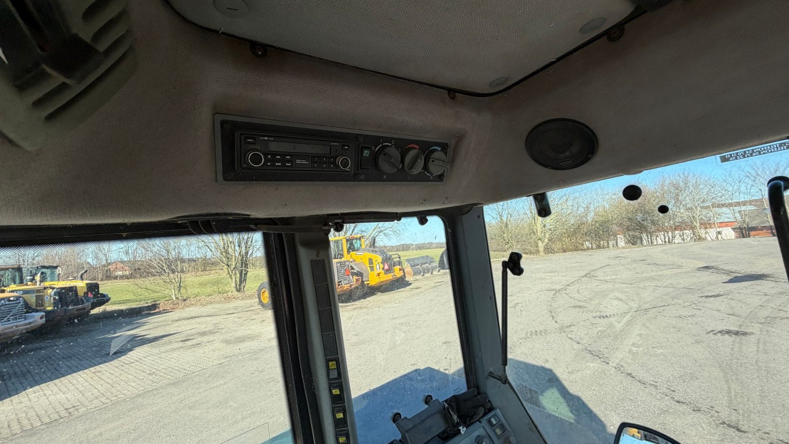 Traktor tipa Valtra 8050 HiTech, Gebrauchtmaschine u Nørager (Slika 17)