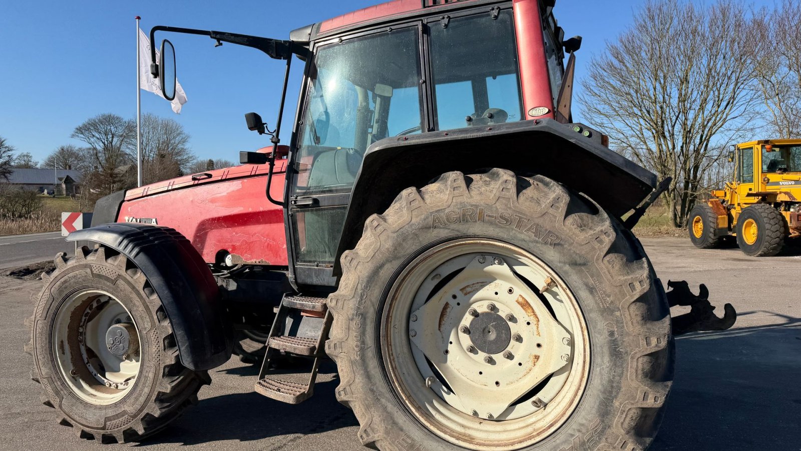 Traktor tipa Valtra 8050 HiTech, Gebrauchtmaschine u Nørager (Slika 5)