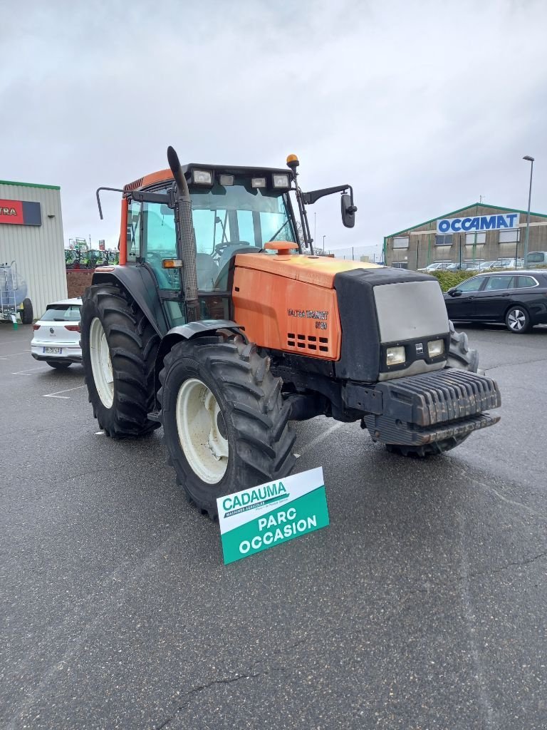 Traktor za tip Valtra 8050 HITECH, Gebrauchtmaschine u Calmont (Slika 2)