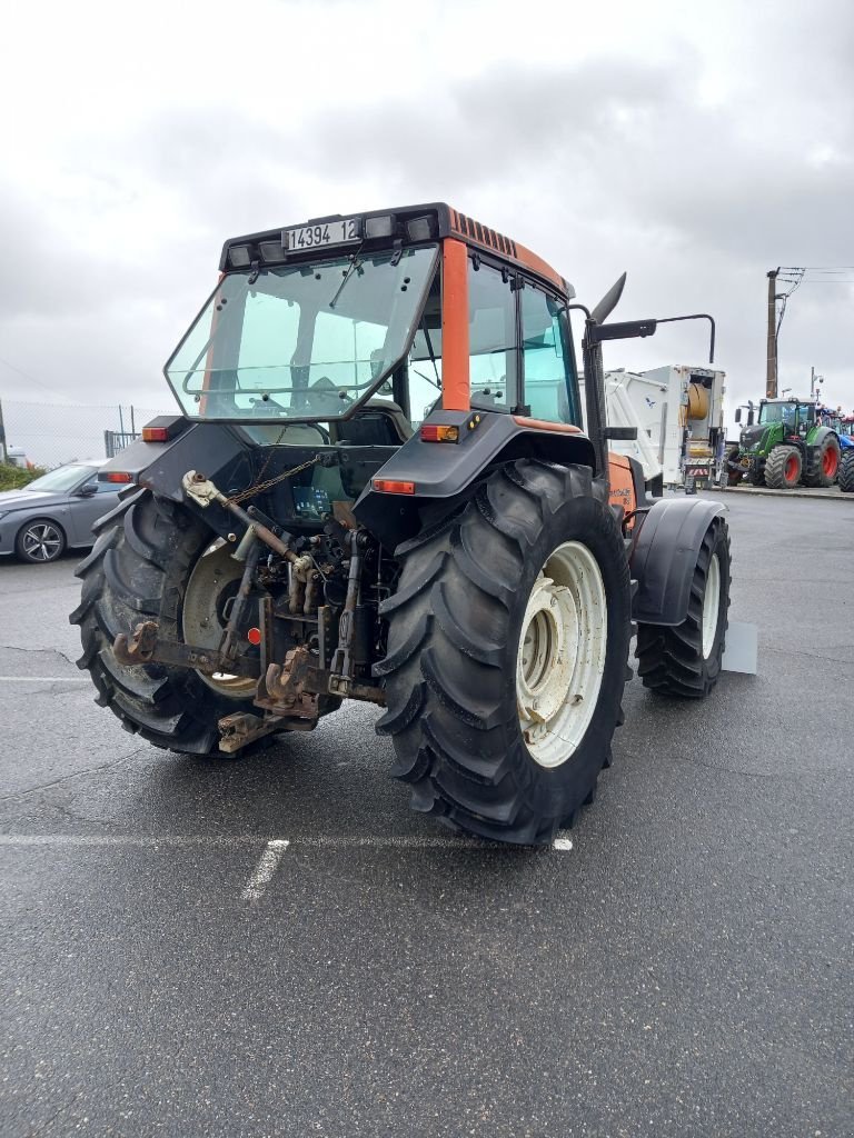 Traktor za tip Valtra 8050 HITECH, Gebrauchtmaschine u Calmont (Slika 3)