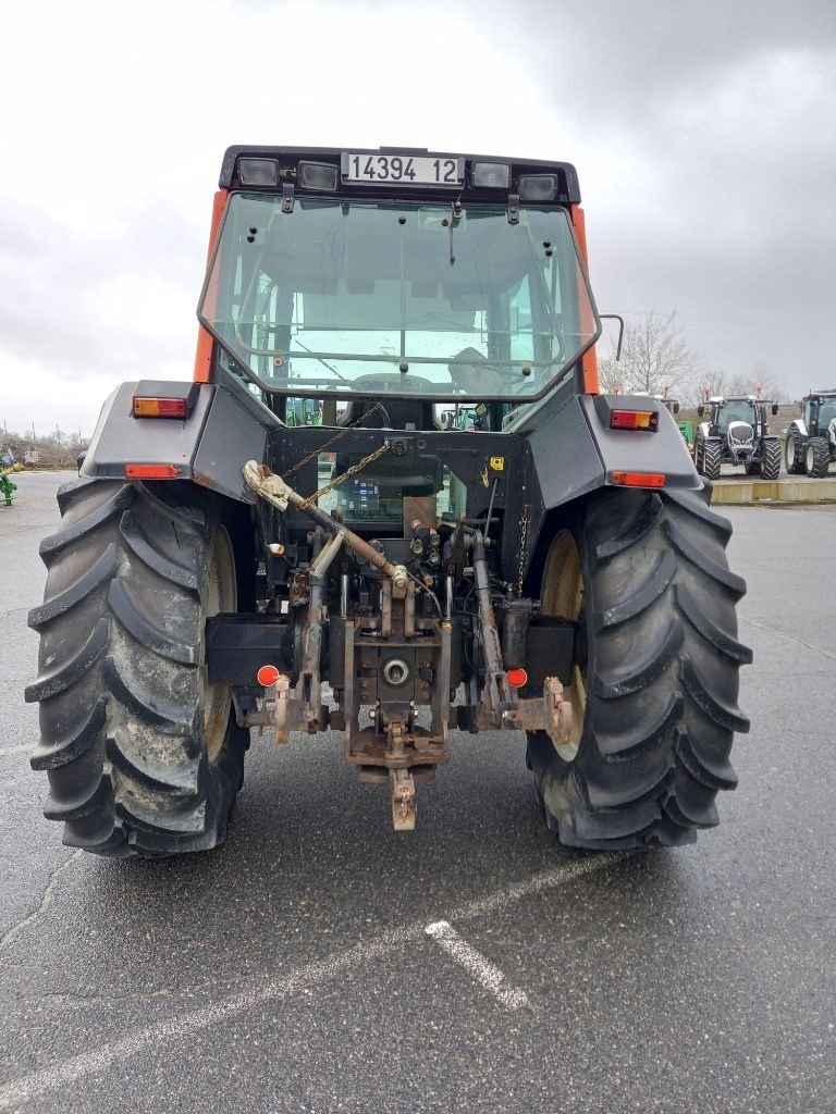 Traktor za tip Valtra 8050 HITECH, Gebrauchtmaschine u Calmont (Slika 9)