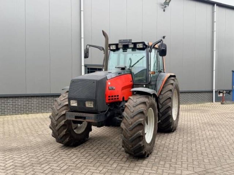 Traktor typu Valtra 8150, Gebrauchtmaschine w Marknesse (Zdjęcie 3)