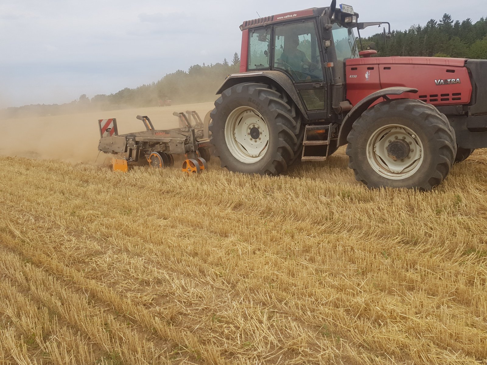 Traktor za tip Valtra 8350 HI-TECH, Gebrauchtmaschine u Berching  (Slika 2)