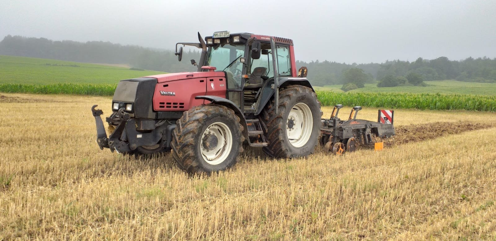 Traktor za tip Valtra 8350 HI-TECH, Gebrauchtmaschine u Berching  (Slika 3)