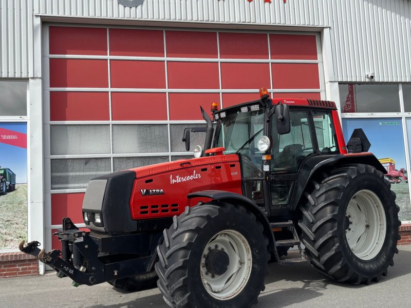 Traktor от тип Valtra 8350 Hitech, Gebrauchtmaschine в Hobro