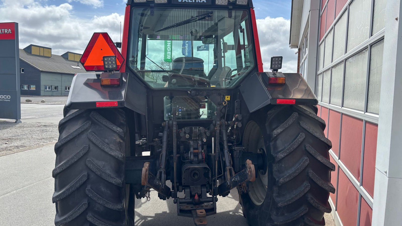 Traktor του τύπου Valtra 8350 Hitech, Gebrauchtmaschine σε Hobro (Φωτογραφία 4)