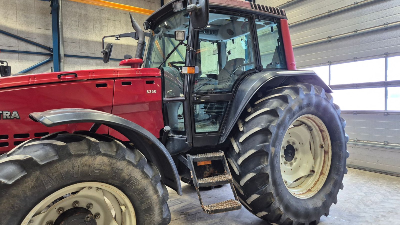 Traktor of the type Valtra 8350 Hitech, Gebrauchtmaschine in Høng (Picture 5)