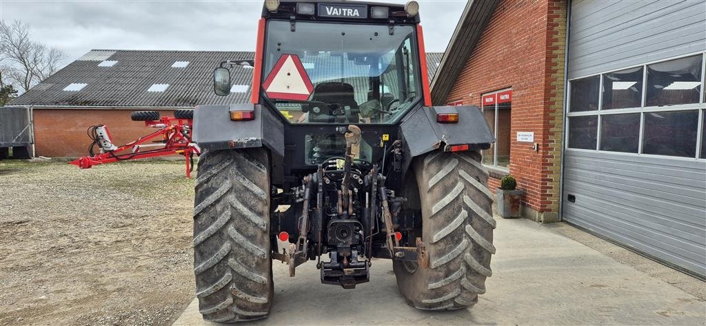 Traktor of the type Valtra 8350, Gebrauchtmaschine in Ringkøbing (Picture 3)