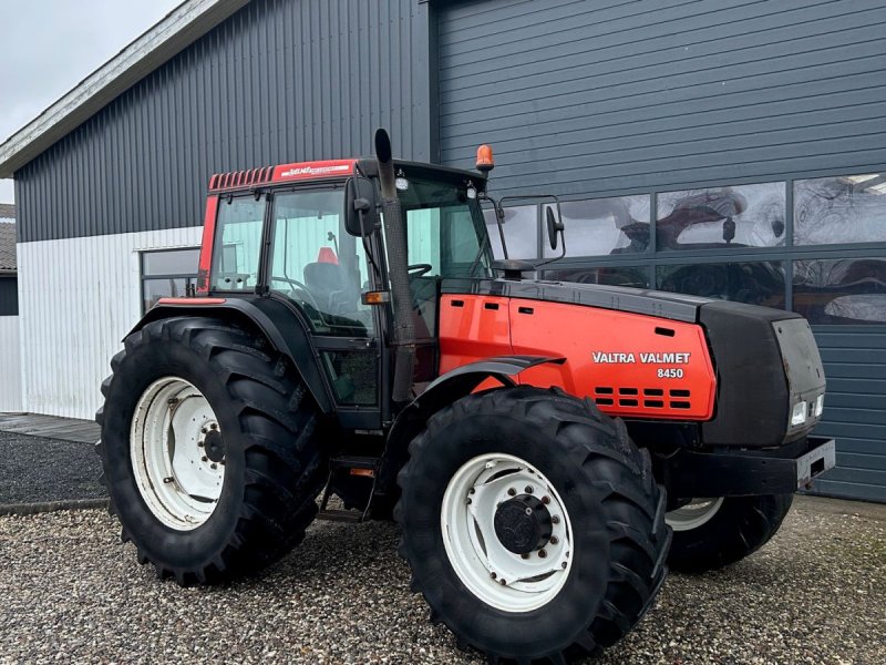 Traktor typu Valtra 8450, Gebrauchtmaschine v Thorsø (Obrázek 1)