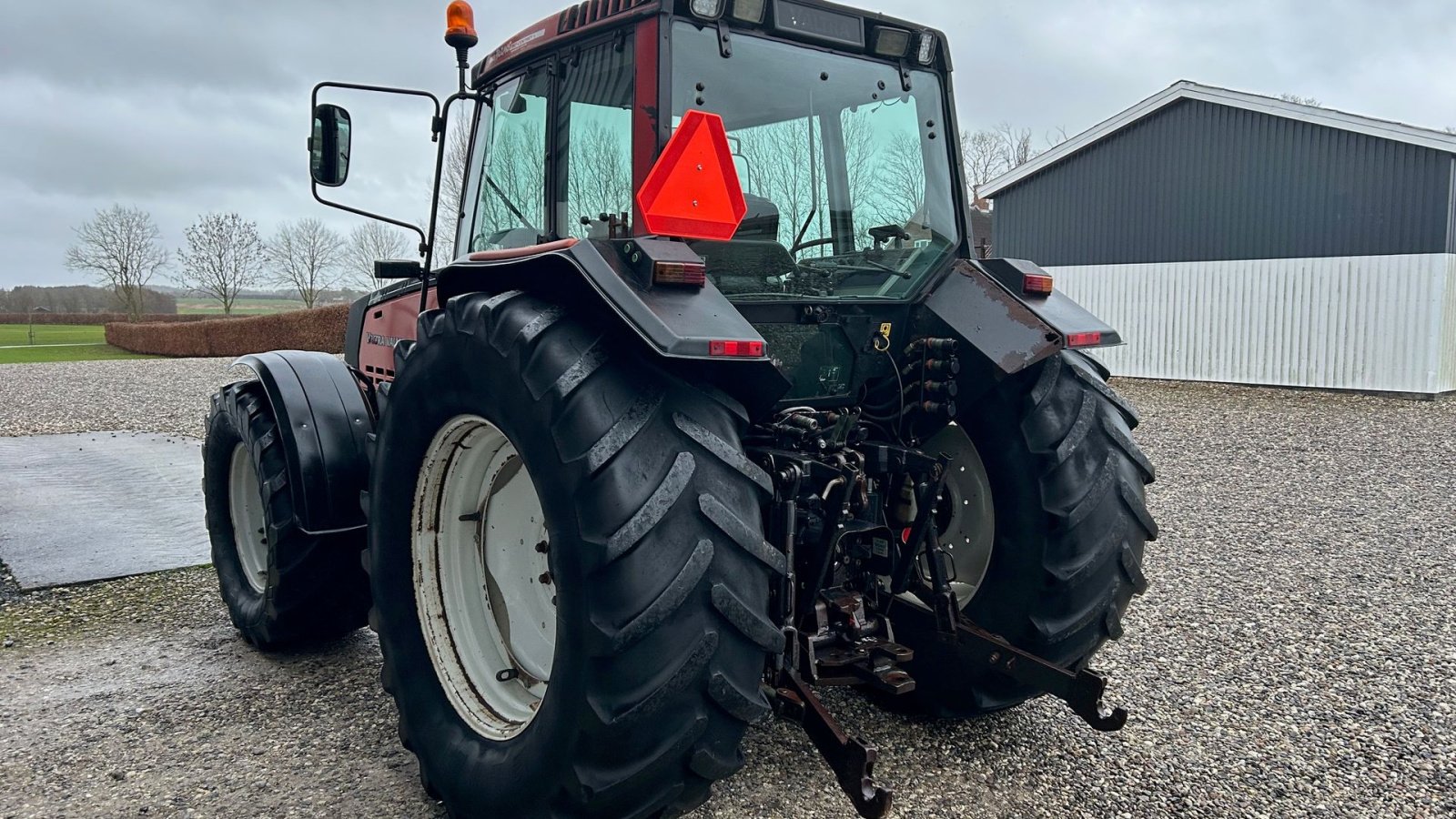 Traktor typu Valtra 8450, Gebrauchtmaschine v Thorsø (Obrázek 5)