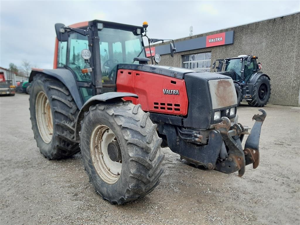 Traktor типа Valtra 8550, Gebrauchtmaschine в Gudbjerg (Фотография 3)