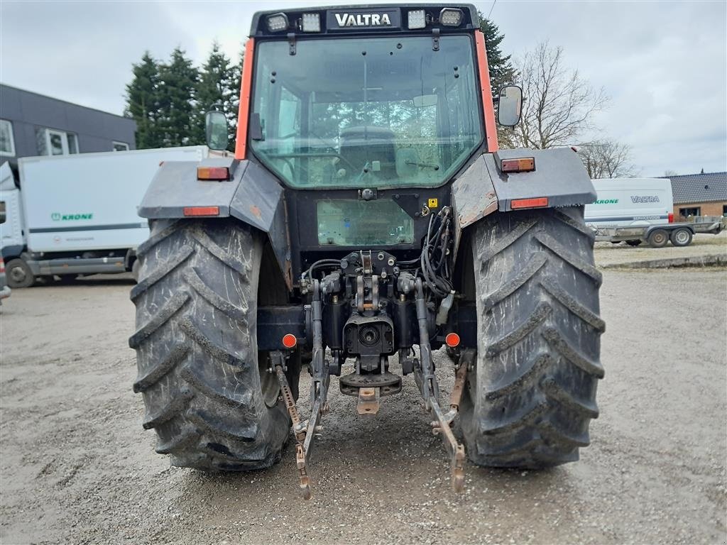 Traktor типа Valtra 8550, Gebrauchtmaschine в Gudbjerg (Фотография 5)