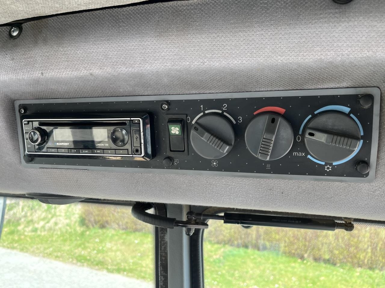 Traktor a típus Valtra 8550, Gebrauchtmaschine ekkor: Toftlund (Kép 9)