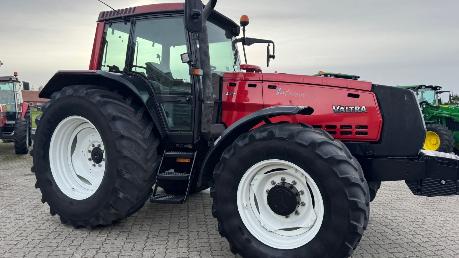 Traktor del tipo Valtra 8950 KUN 5200 TIMER! ÆGTE LIEBHAVERI!, Gebrauchtmaschine In Nørager (Immagine 9)