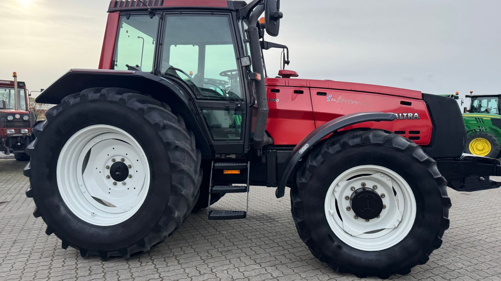Traktor del tipo Valtra 8950 KUN 5200 TIMER! ÆGTE LIEBHAVERI!, Gebrauchtmaschine In Nørager (Immagine 10)