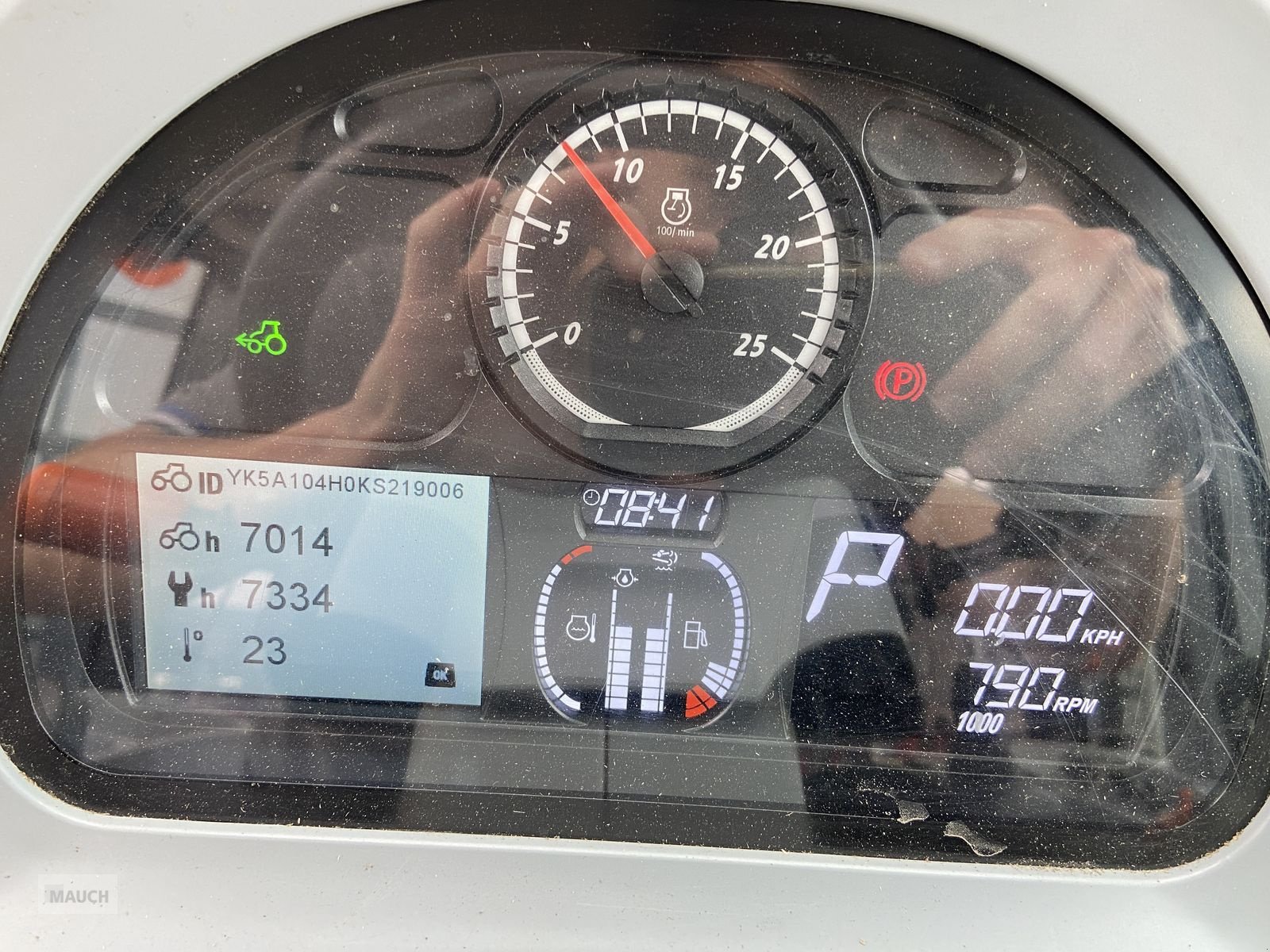 Traktor типа Valtra A 104, Gebrauchtmaschine в Burgkirchen (Фотография 14)