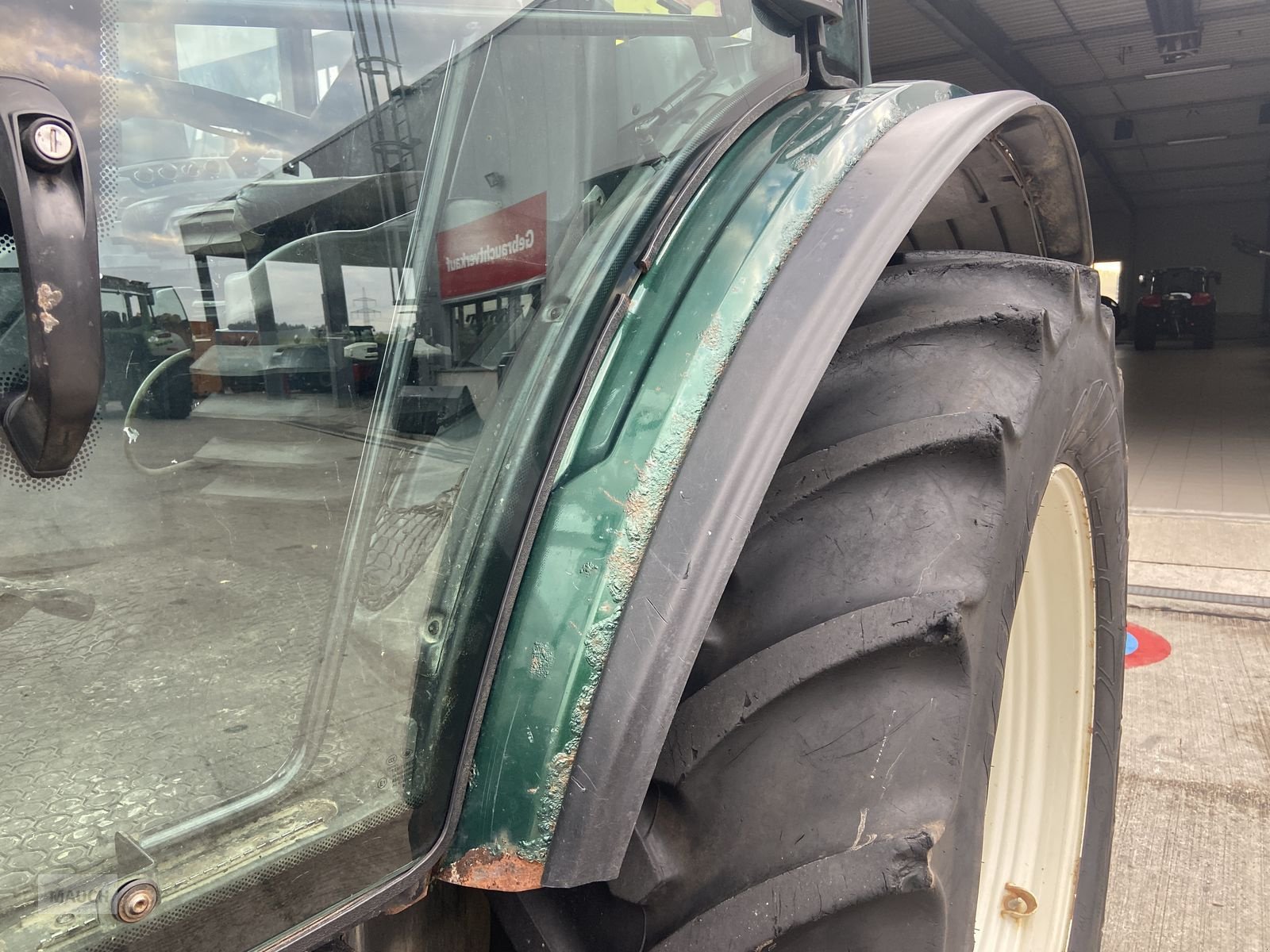 Traktor типа Valtra A 104, Gebrauchtmaschine в Burgkirchen (Фотография 16)