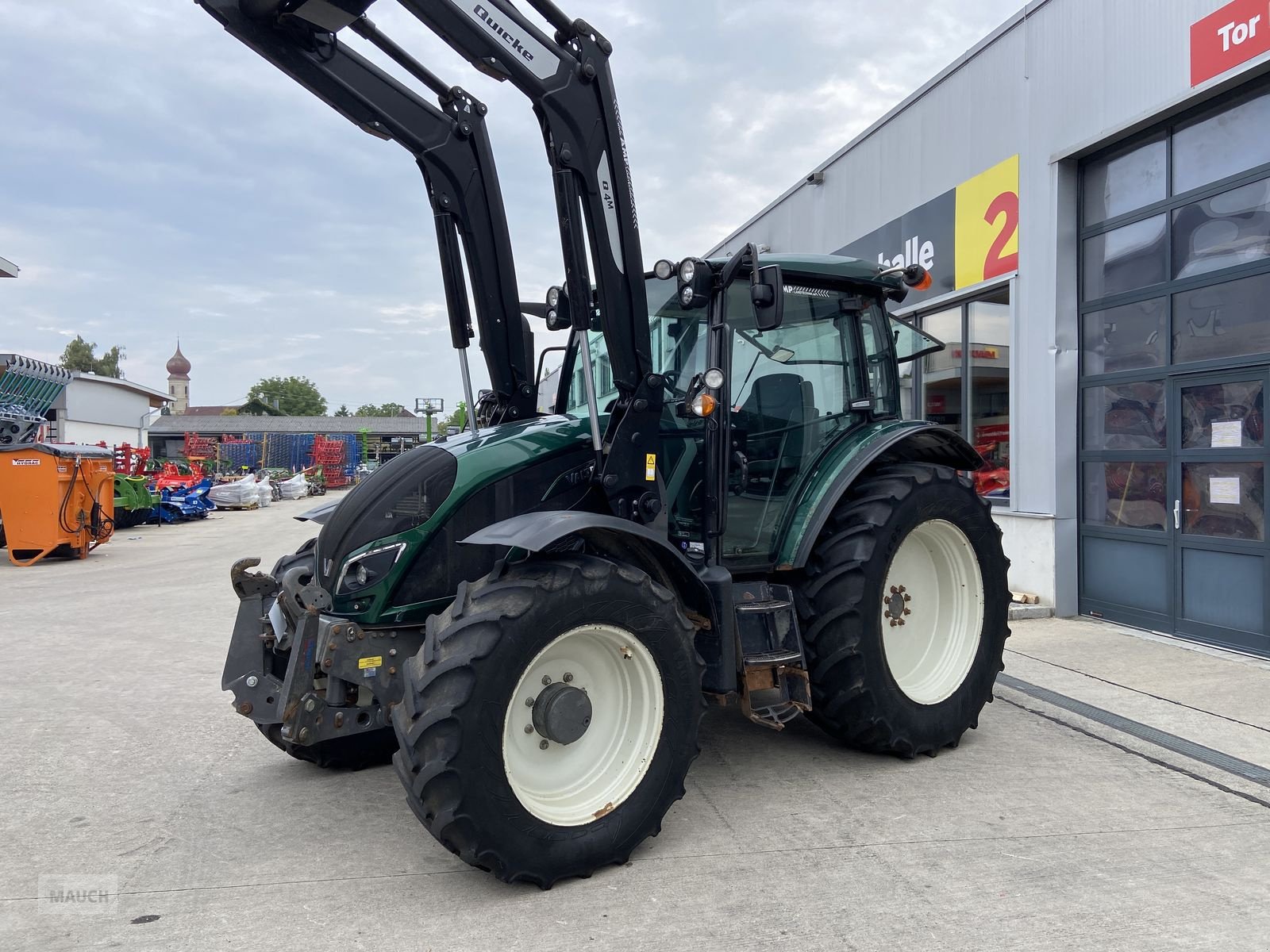 Traktor типа Valtra A 104, Gebrauchtmaschine в Burgkirchen (Фотография 2)