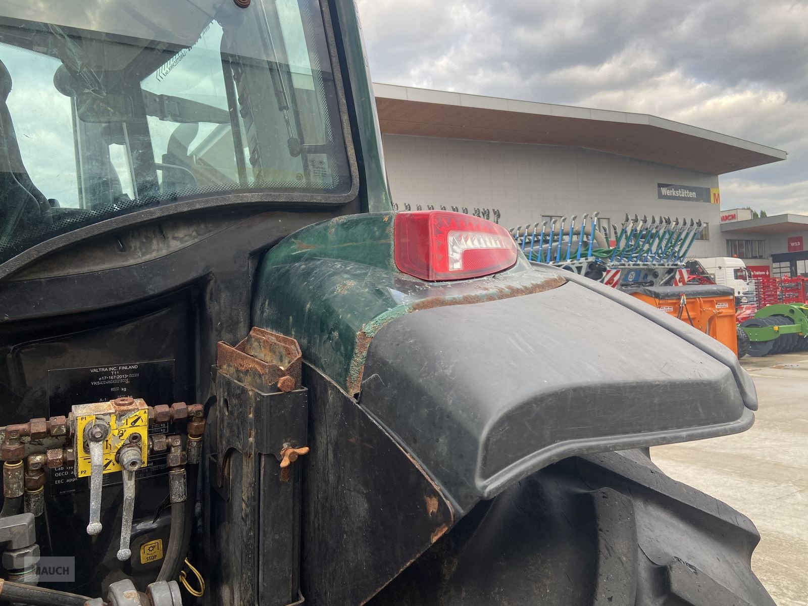 Traktor типа Valtra A 104, Gebrauchtmaschine в Burgkirchen (Фотография 17)