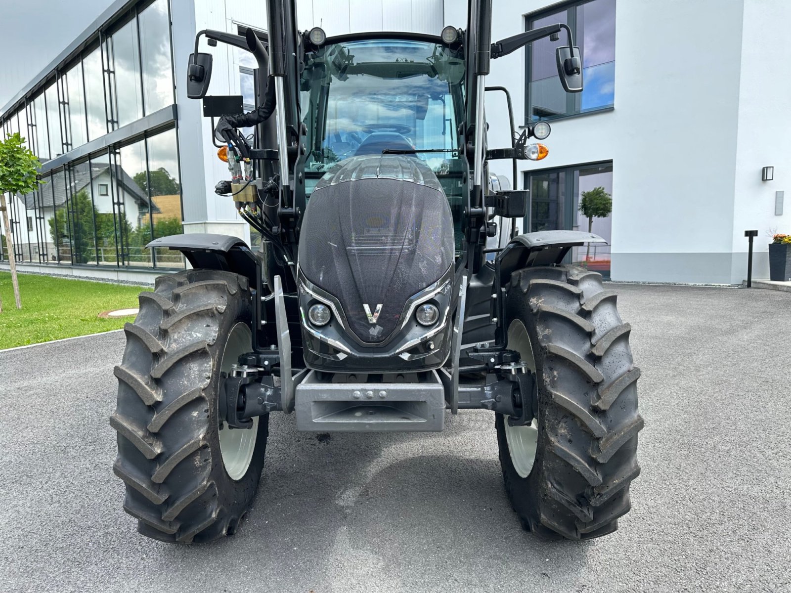 Traktor του τύπου Valtra A 105 MH4 2B0, Gebrauchtmaschine σε Lößnitz  (Φωτογραφία 2)