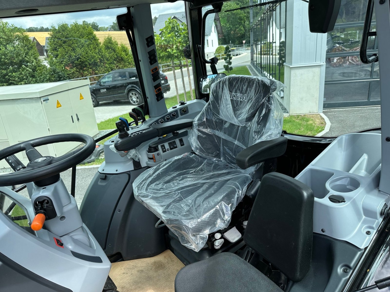 Traktor του τύπου Valtra A 105 MH4 2B0, Gebrauchtmaschine σε Lößnitz  (Φωτογραφία 8)